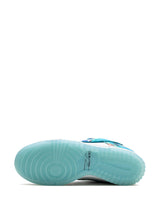 Futura Laboratories baskets SB Dunk 'Bleached Aqua'
