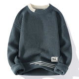Maglione lavorato a maglia con scollo a V
