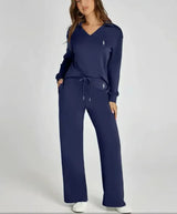Lässiges zweiteiliges Frühlingsoutfit für Damen