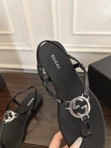 GC Interlocking Thong Sandals - buckle detail