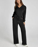 Lässiges zweiteiliges Frühlingsoutfit für Damen