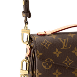 LV POCHETTE