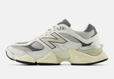 NB 9060 Sneakers detail view